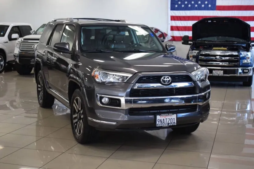 2019 Toyota 4Runner Limited photo 1
