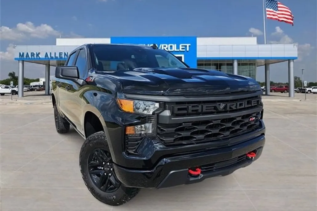 2026 Chevrolet Silverado 1500 Custom Trail Boss photo 1