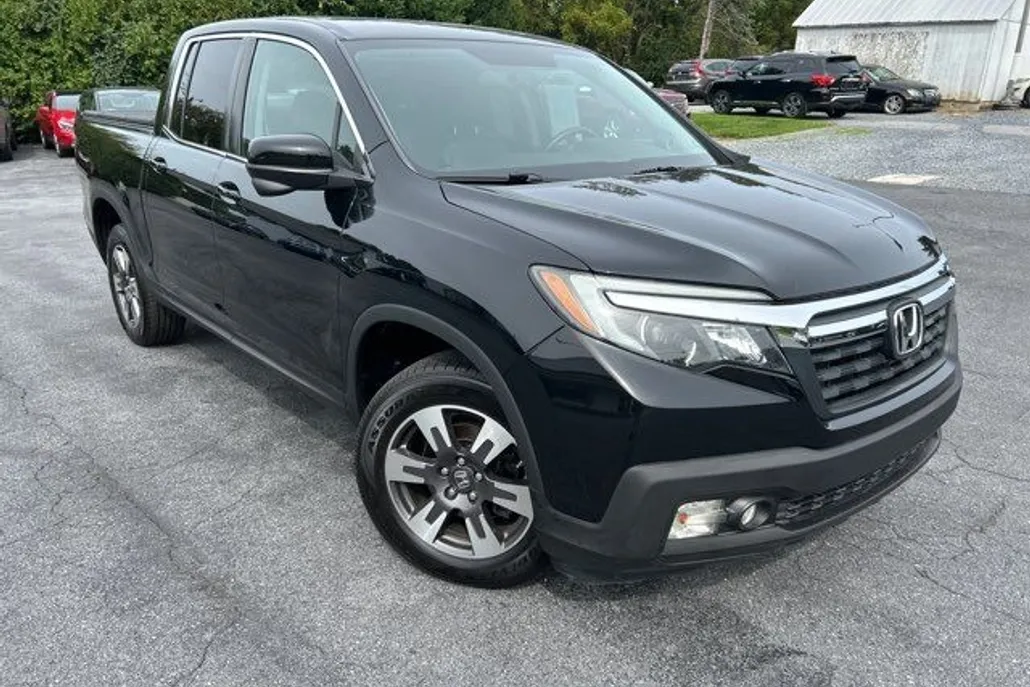 2017 Honda Ridgeline RTL-T photo 1