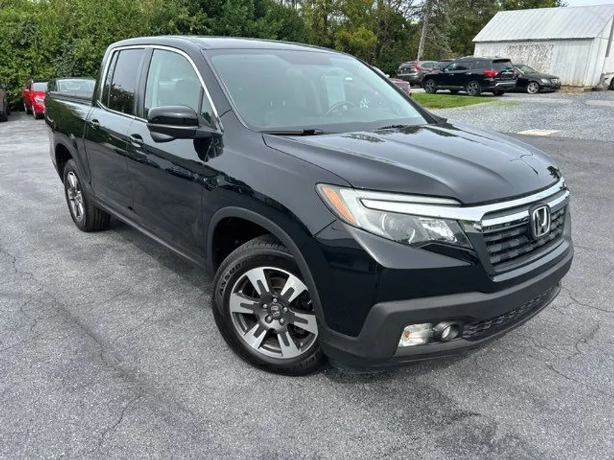 2017 Honda Ridgeline RTL-T photo 1