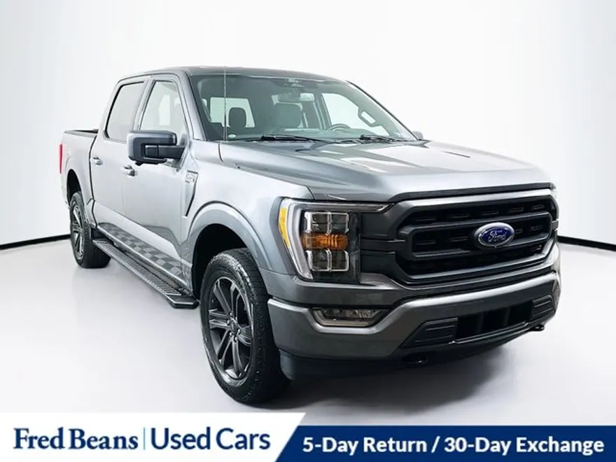 2022 Ford F-150 XLT photo 1