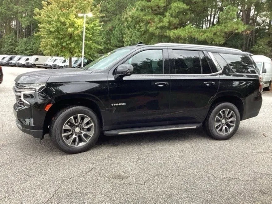 2023 Chevrolet Tahoe LT photo 1