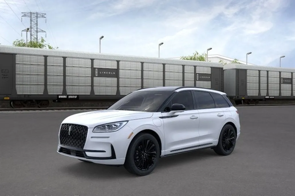 2025 Lincoln Corsair Grand Touring photo 1