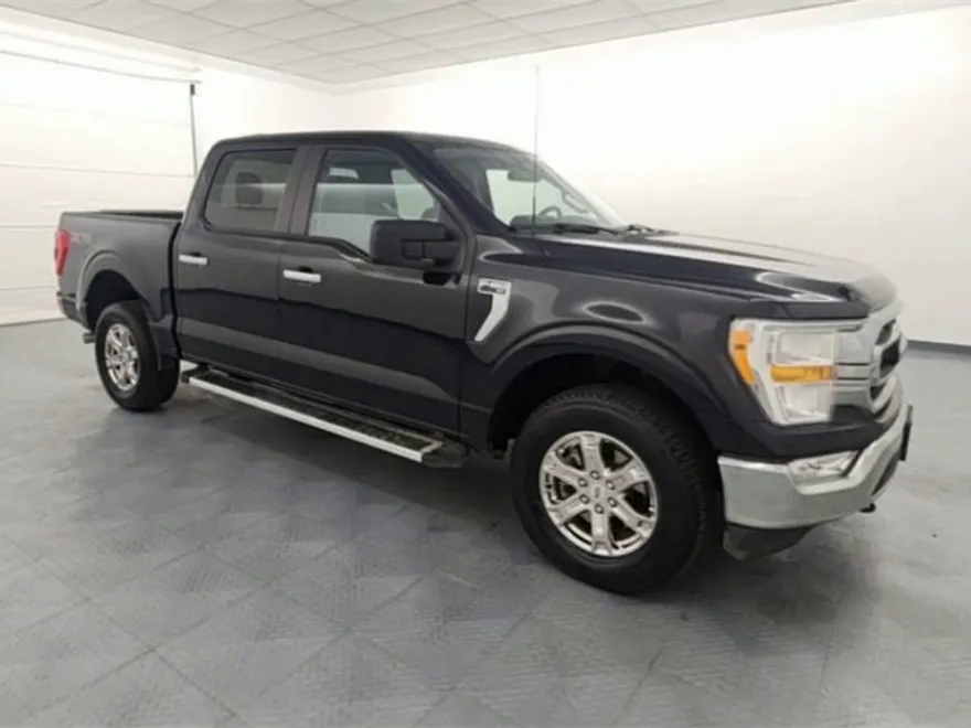 2023 Ford F-150 XLT photo 1