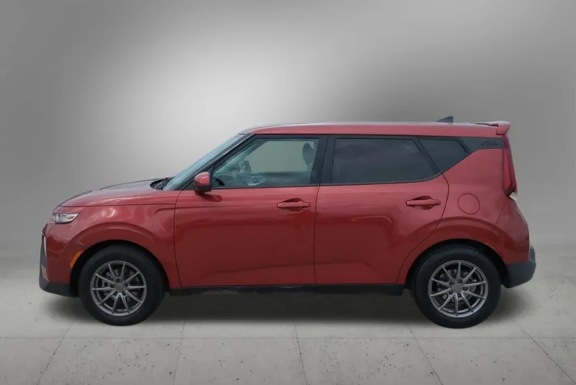 2022 Kia Soul LX S X-Line photo 1