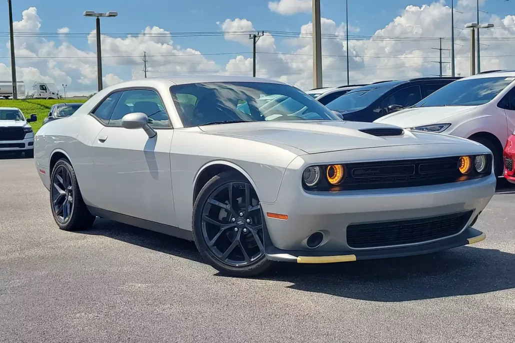 2023 Dodge Challenger GT photo 1