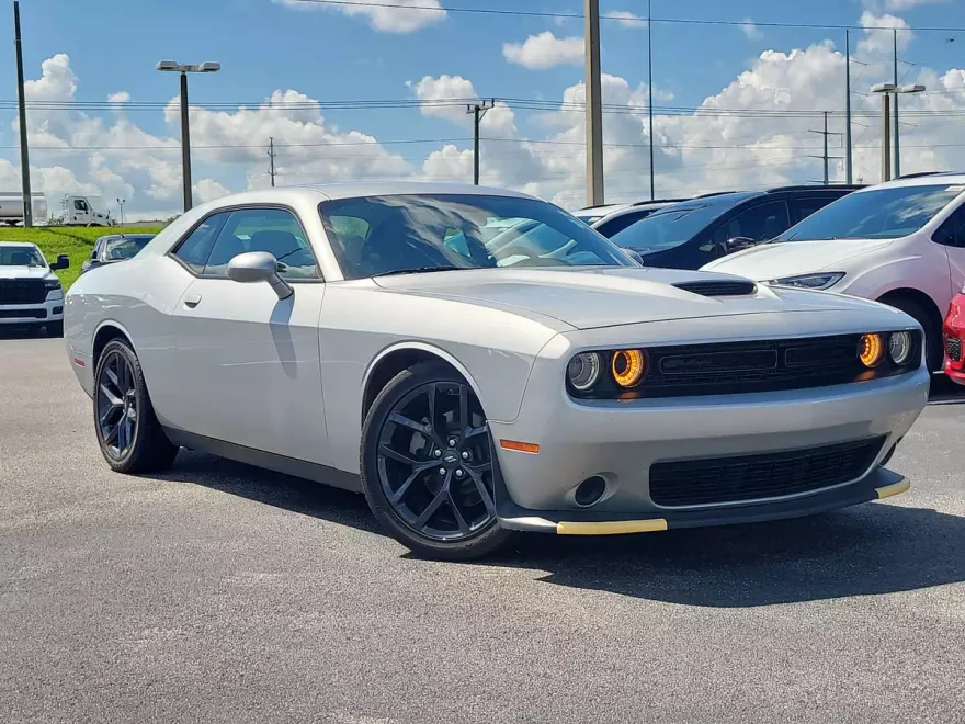 2023 Dodge Challenger GT photo 1