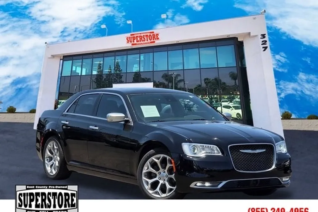 2016 Chrysler 300 Platinum photo 1