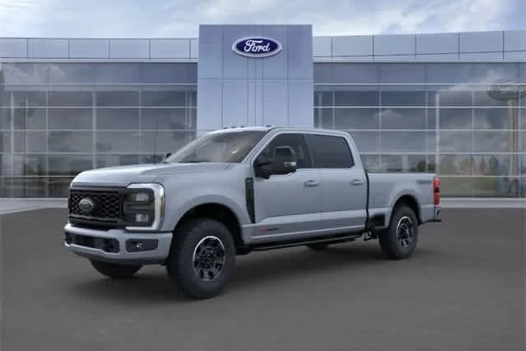 2025 Ford F-350 Lariat photo 1