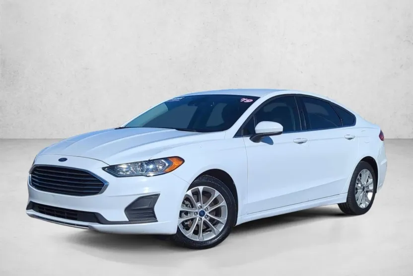 2019 Ford Fusion Hybrid SE photo 1