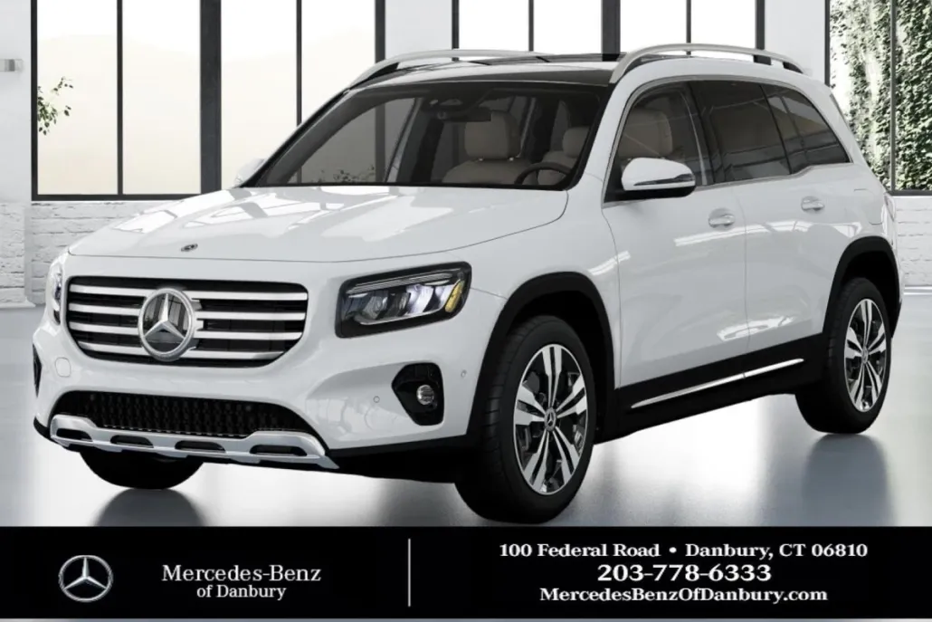 2026 Mercedes Benz GLB 250 4MATIC photo 1