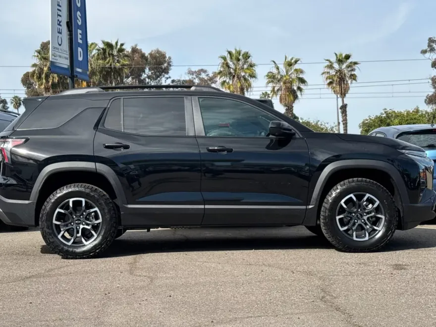 2025 Chevrolet Equinox ACTIV photo 1