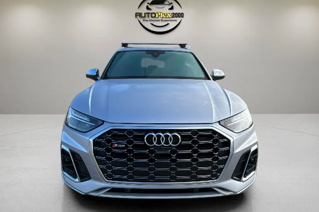 2022 Audi SQ5 Premium Plus photo 1