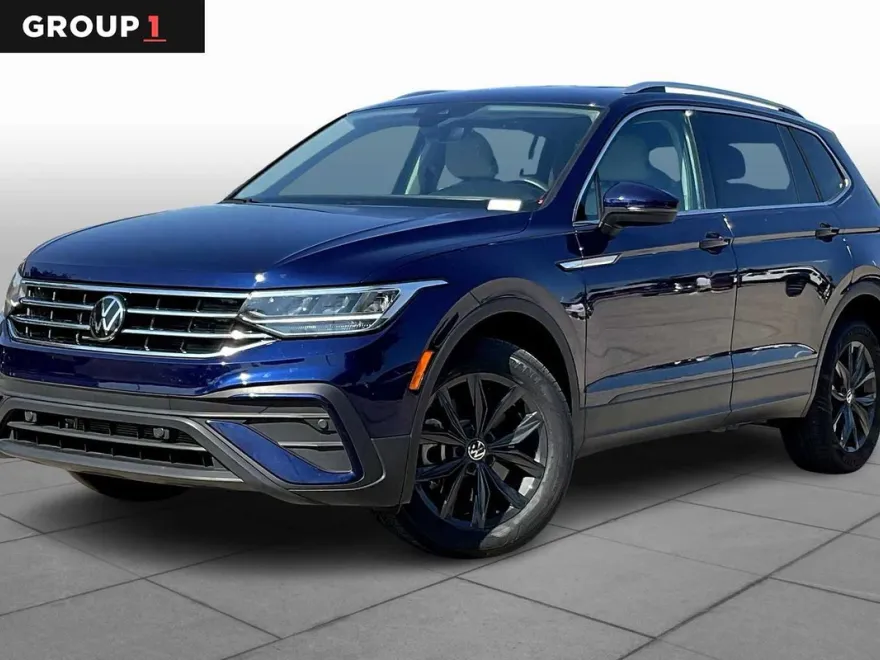 2024 Volkswagen Tiguan SE Wolfsburg Edition photo 1