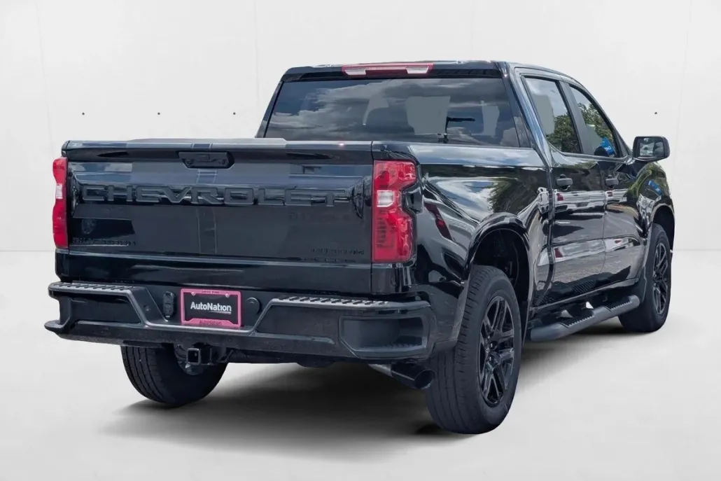 2026 Chevrolet Silverado 1500 Custom photo 1