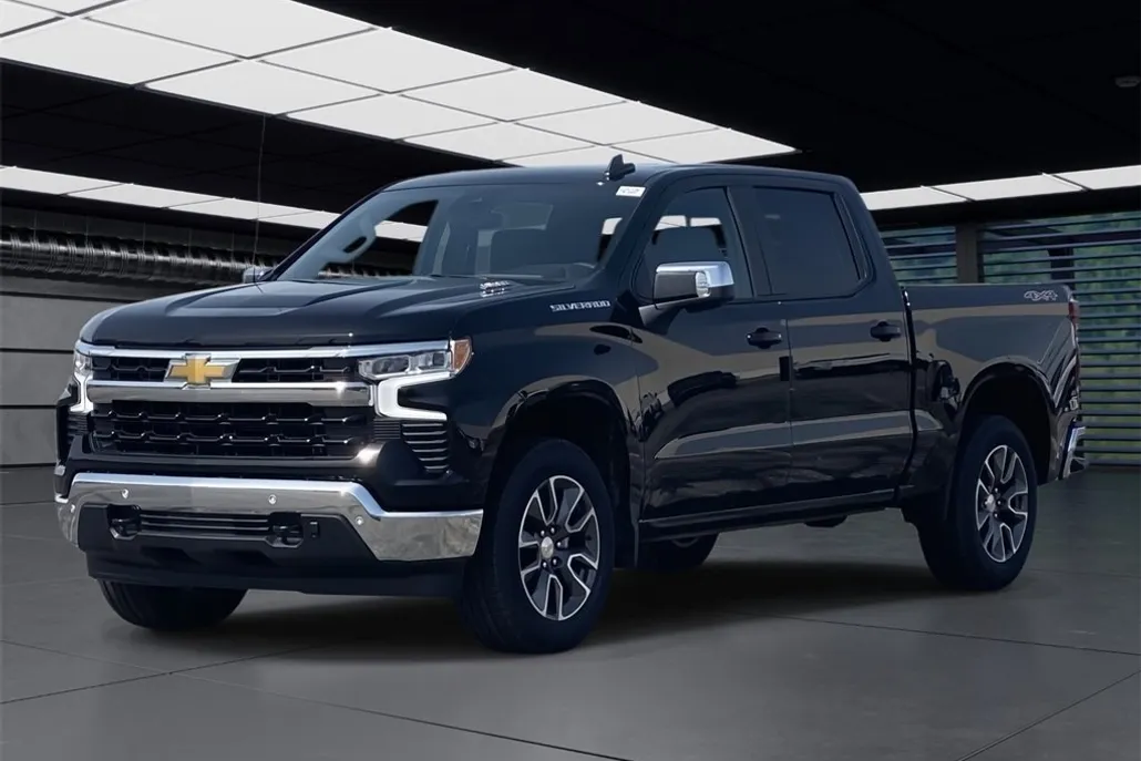 2025 Chevrolet Silverado 1500 LT1 photo 1