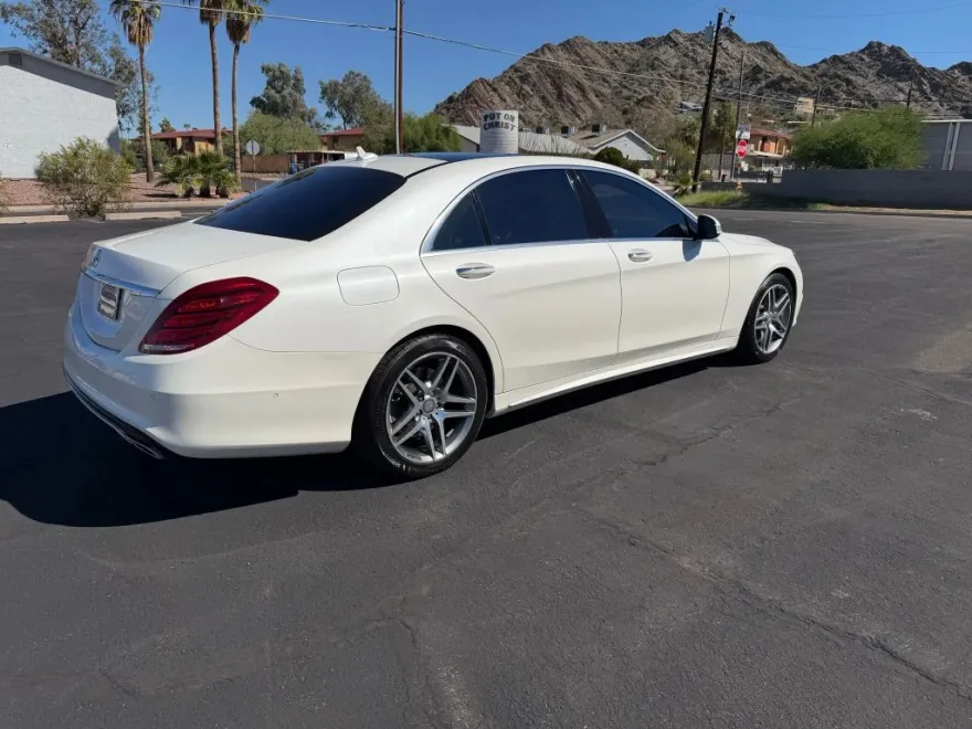 2015 Mercedes Benz S 550 photo 1