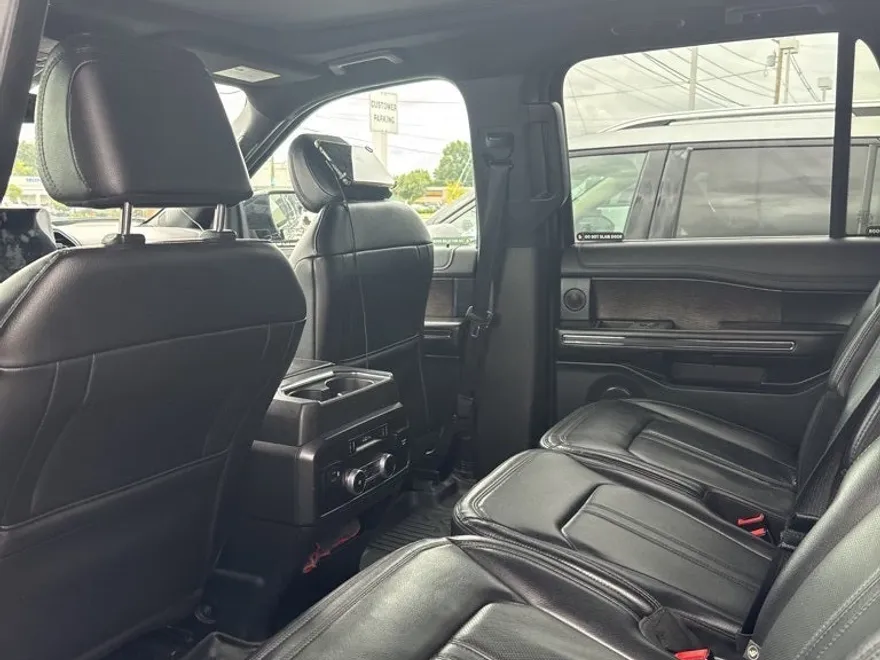 2021 Ford Expedition MAX Limited photo 1