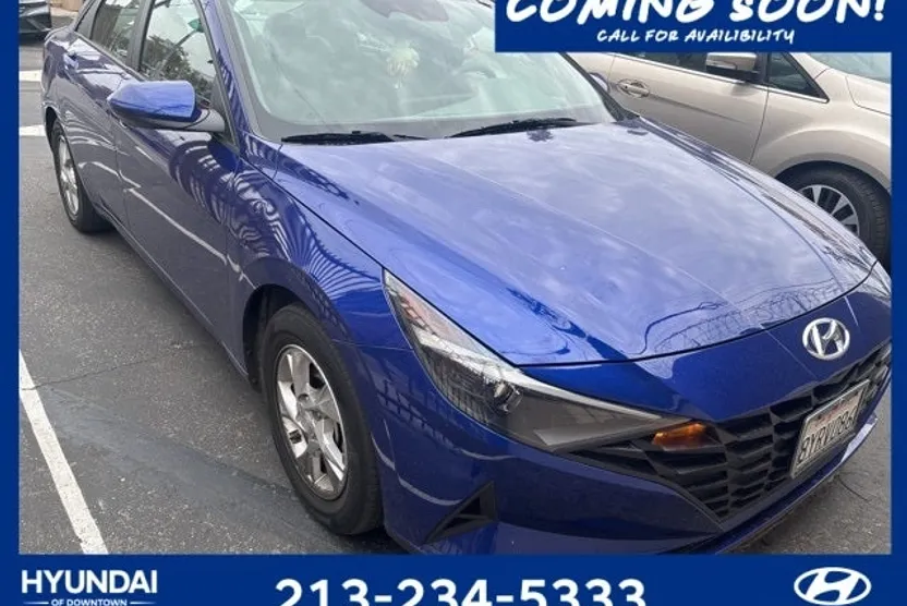 2022 Hyundai Elantra SE photo 1
