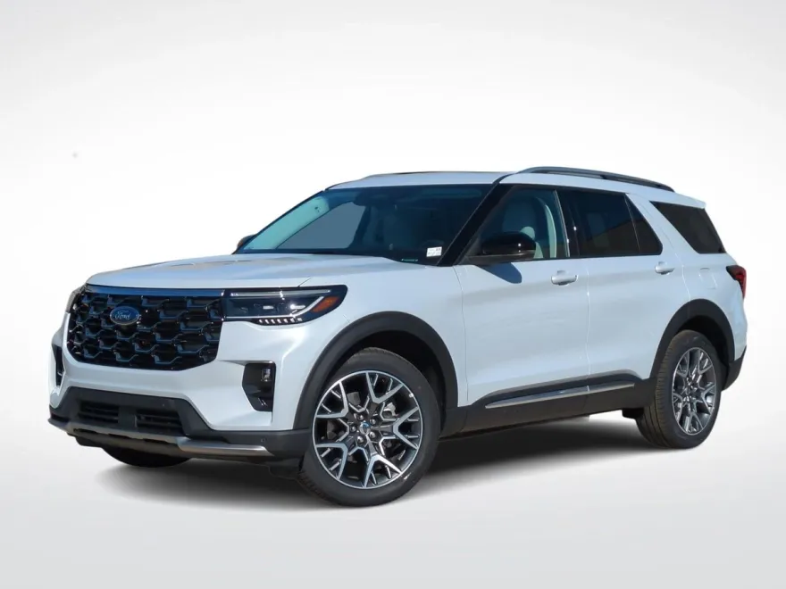 2025 Ford Explorer Platinum photo 1