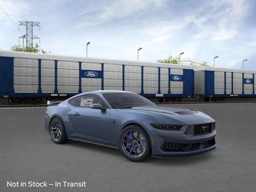 2025 Ford Mustang Dark Horse photo 1