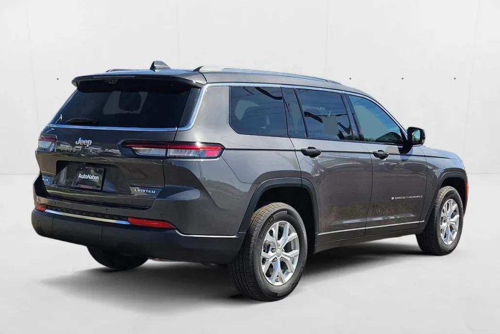 2024 Jeep Grand Cherokee Limited photo 1