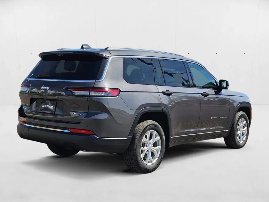 2024 Jeep Grand Cherokee Limited photo 1