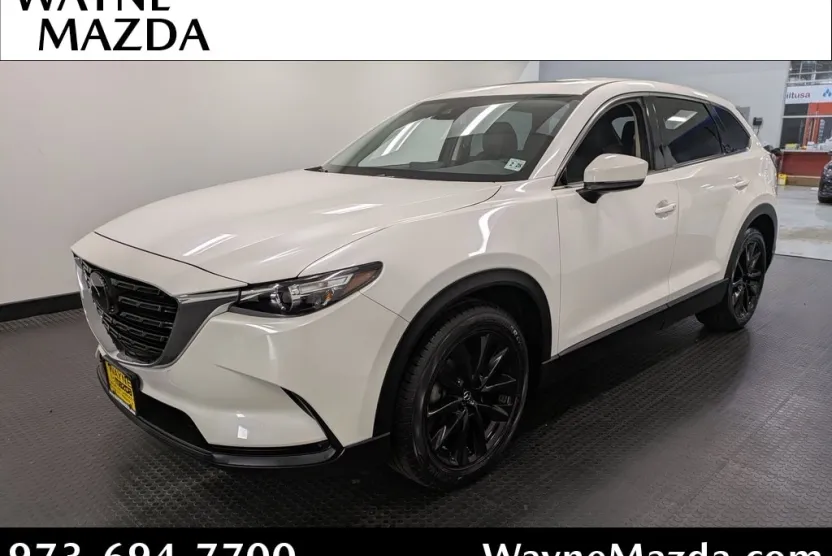 2023 Mazda CX-9 Touring photo 1