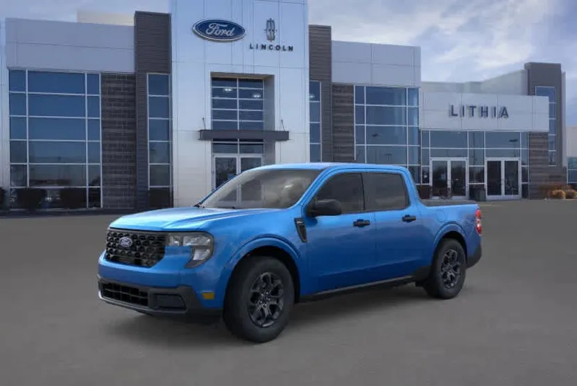 2025 Ford Maverick XLT photo 1
