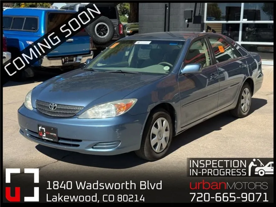 2004 Toyota Camry LE photo 1