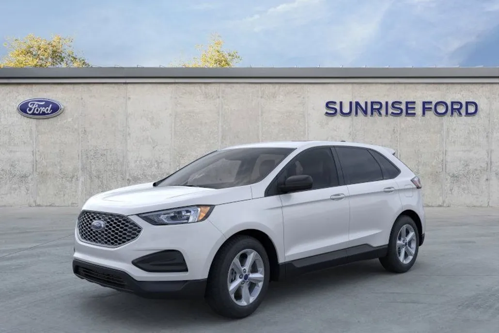 2024 Ford Edge SE photo 1