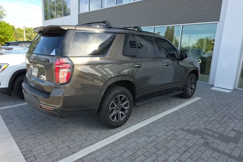 2021 Chevrolet Tahoe Z71 photo 1
