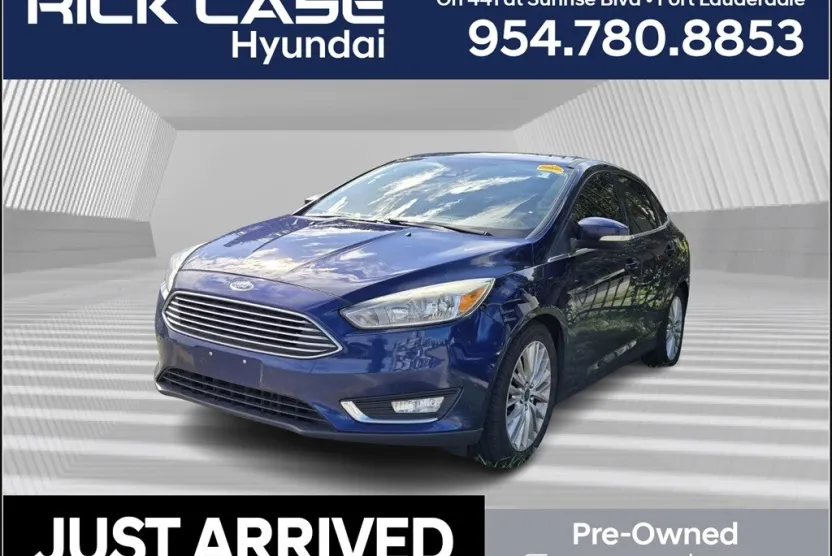 2016 Ford Focus Titanium photo 1