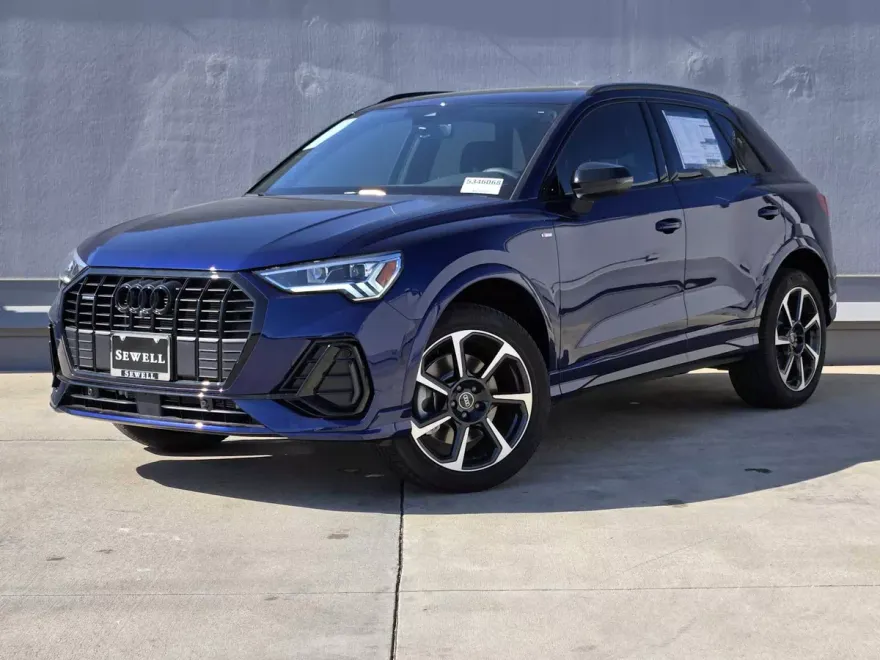 2025 Audi Q3 45 TFSI S line Premium photo 1