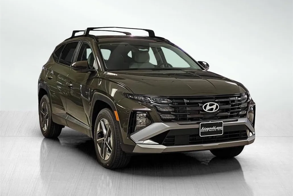 2025 Hyundai Tucson SEL photo 1