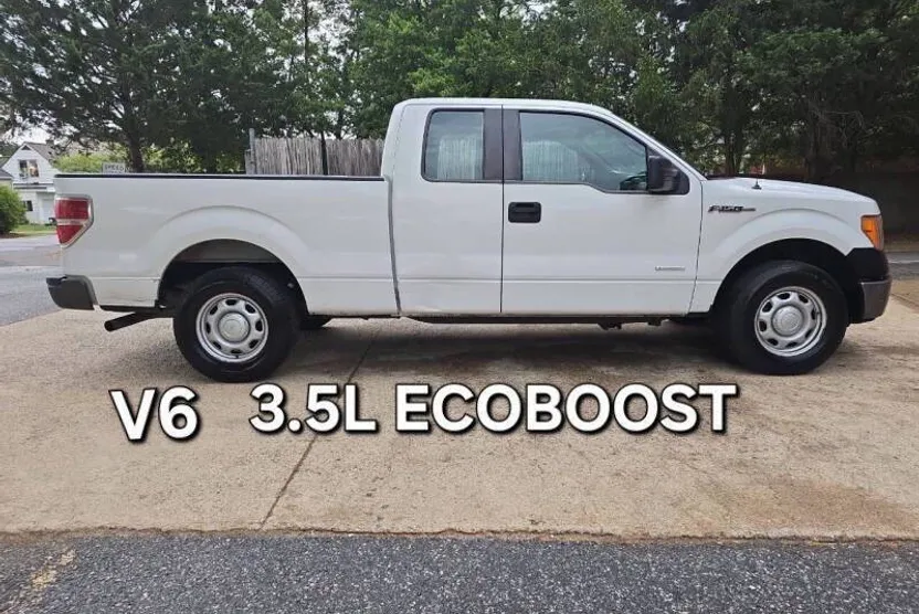 2013 Ford F-150 XL photo 1