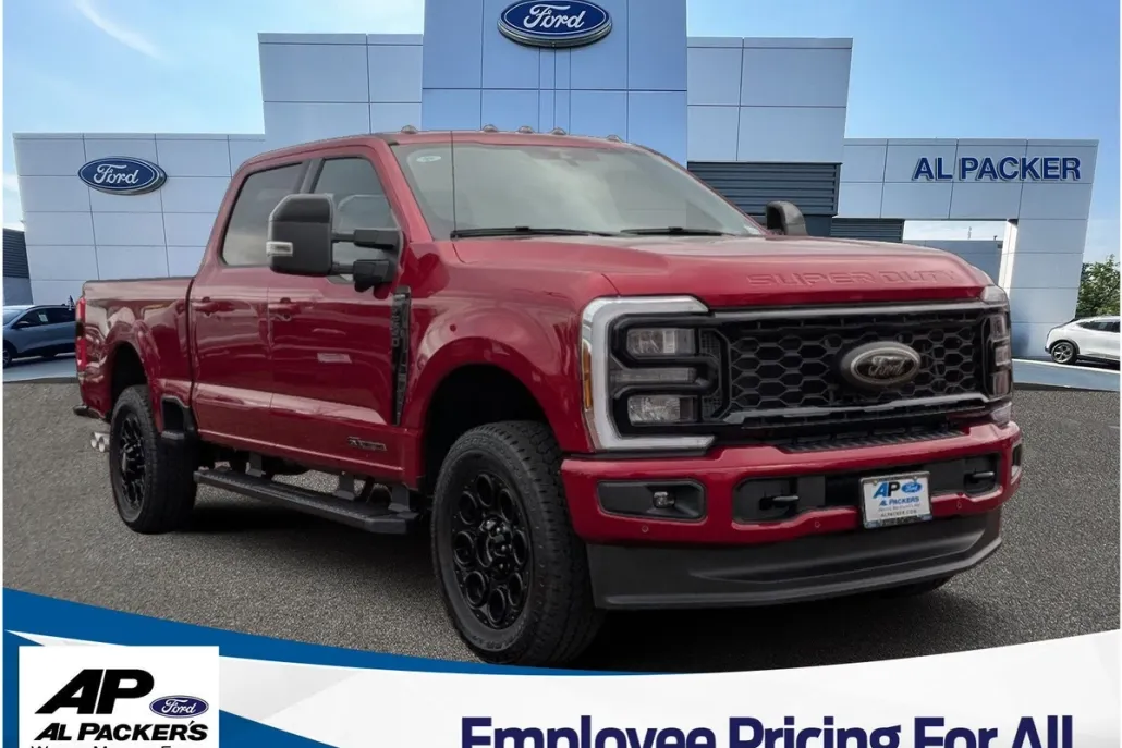 2025 Ford F-250 Lariat photo 1