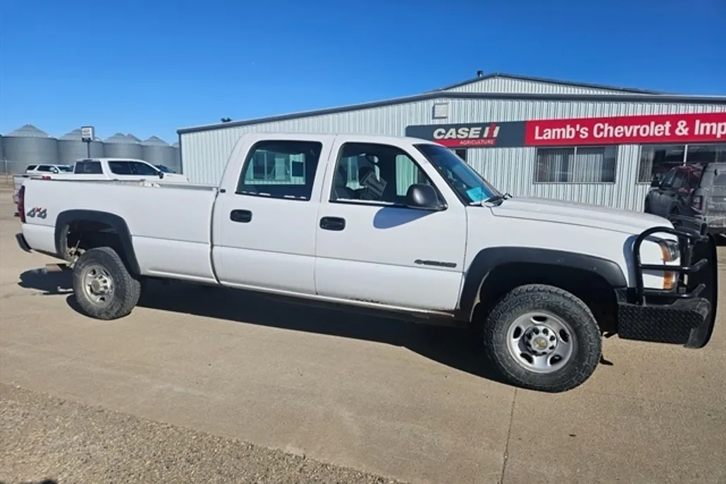 2005 Chevrolet Silverado 2500HD Work Truck photo 1