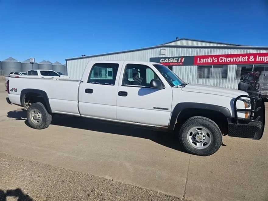 2005 Chevrolet Silverado 2500HD Work Truck photo 1