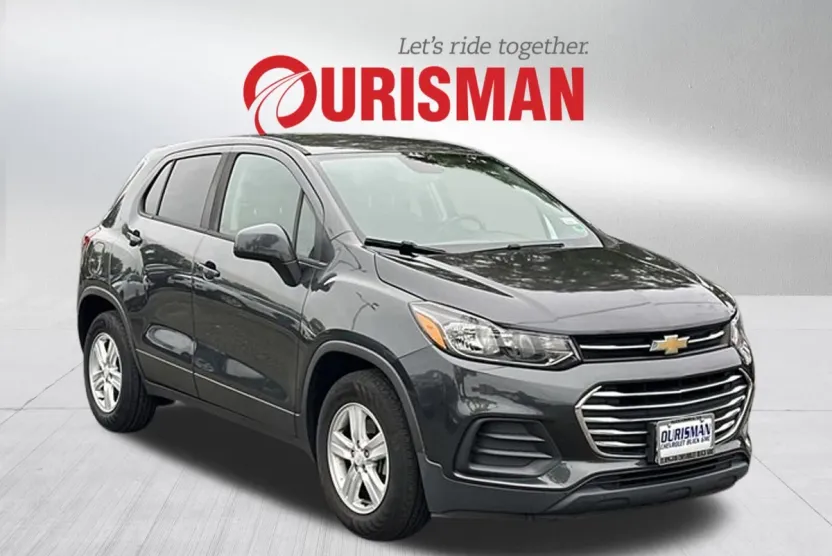 2020 Chevrolet Trax LS photo 1