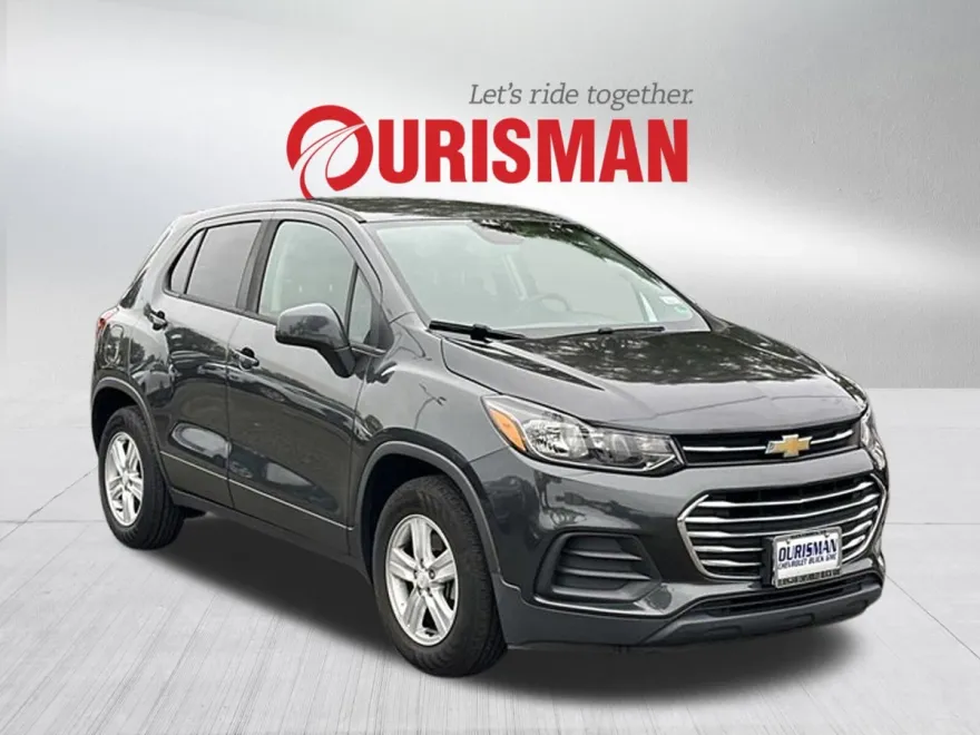 2020 Chevrolet Trax LS photo 1