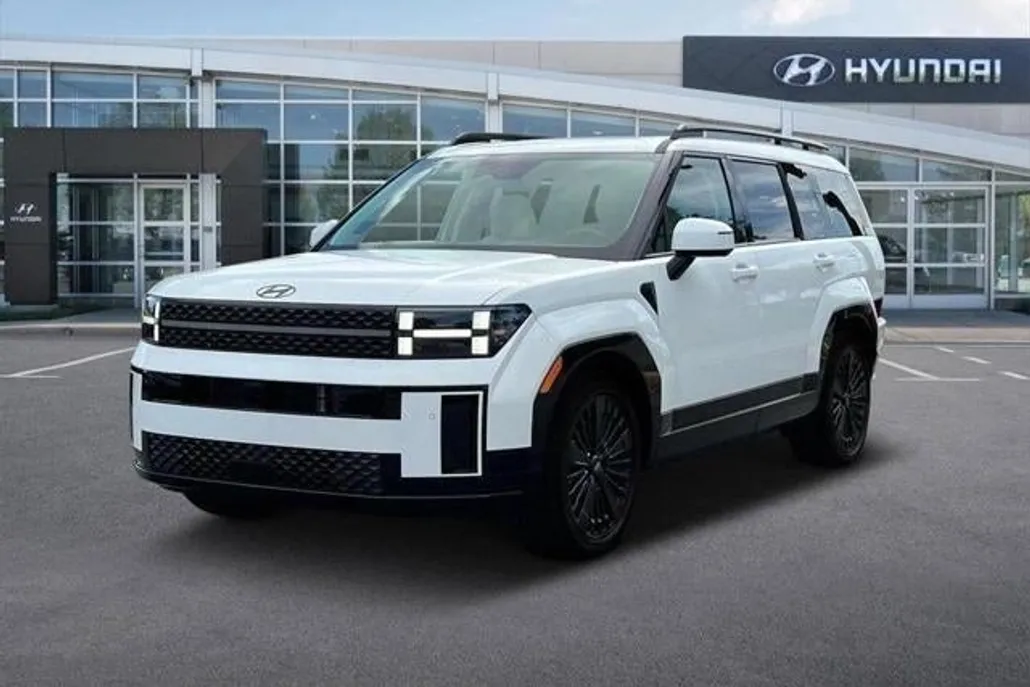 2025 Hyundai Santa Fe photo 1