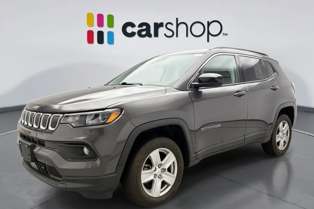 2022 Jeep Compass Latitude photo 1