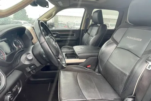2022 Ram 2500 Laramie photo 2