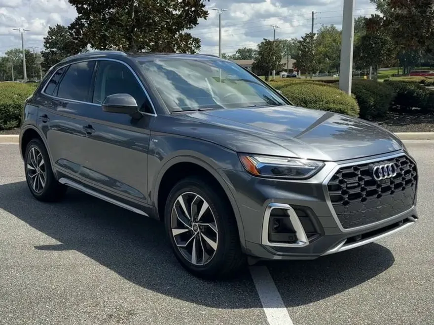 2024 Audi Q5 45 S line Premium photo 1