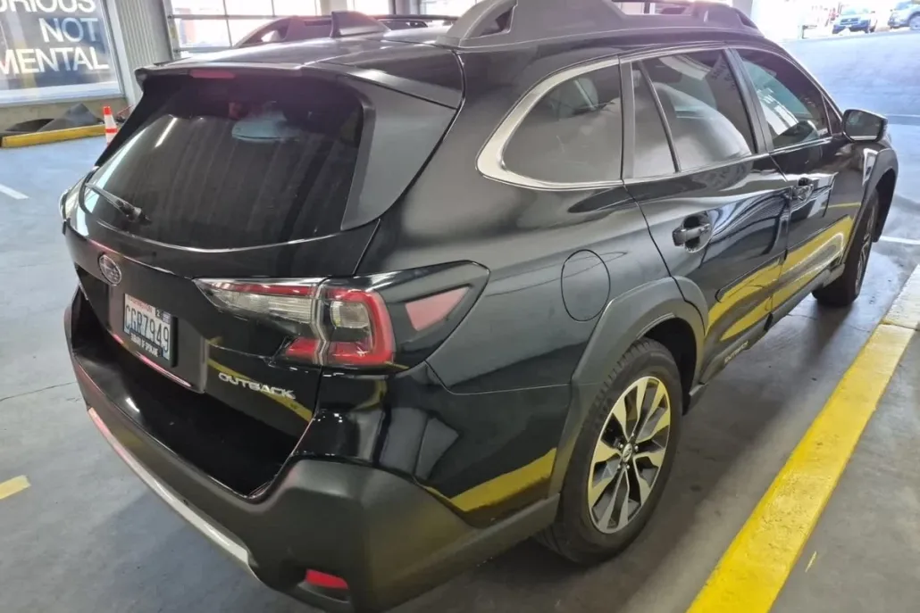 2023 Subaru Outback Limited photo 1