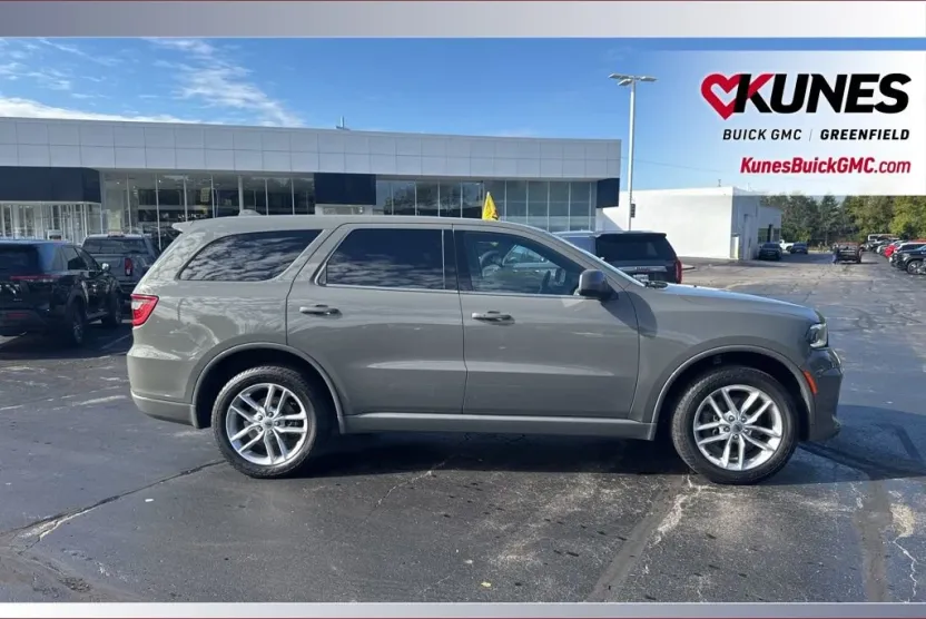 2022 Dodge Durango GT photo 1