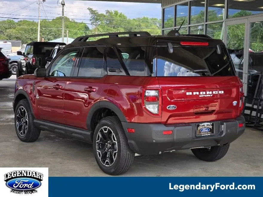 2025 Ford Bronco Sport Outer Banks photo 1