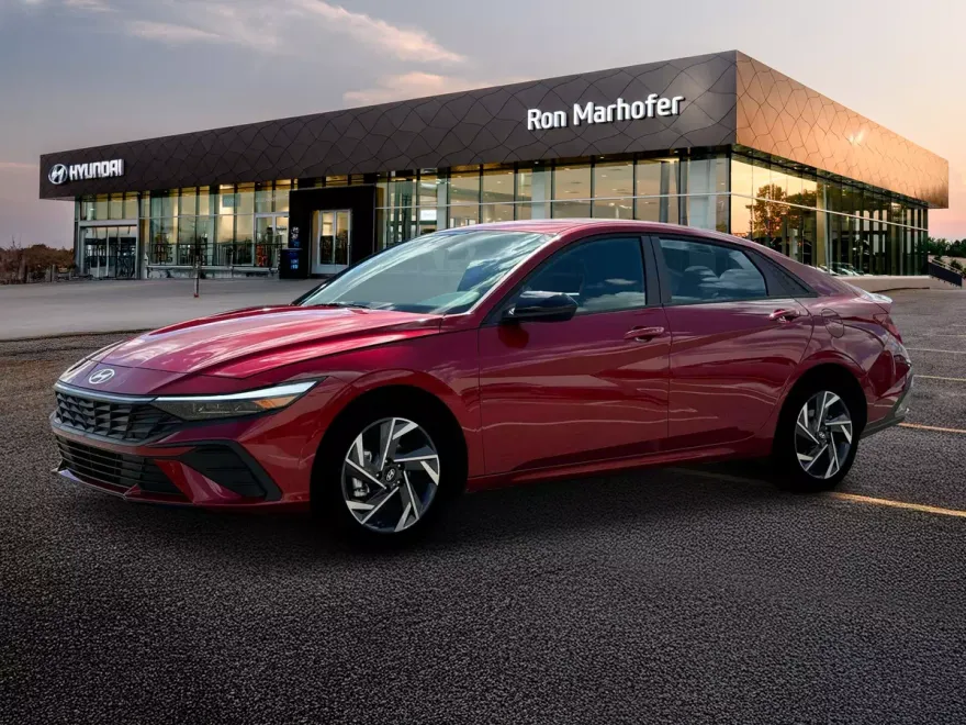 2025 Hyundai Elantra SEL Sport photo 1