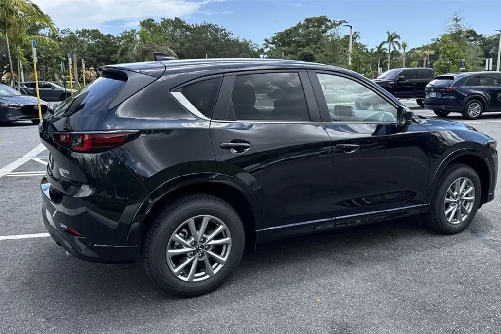 2025 Mazda CX-5 2.5 Select photo 1